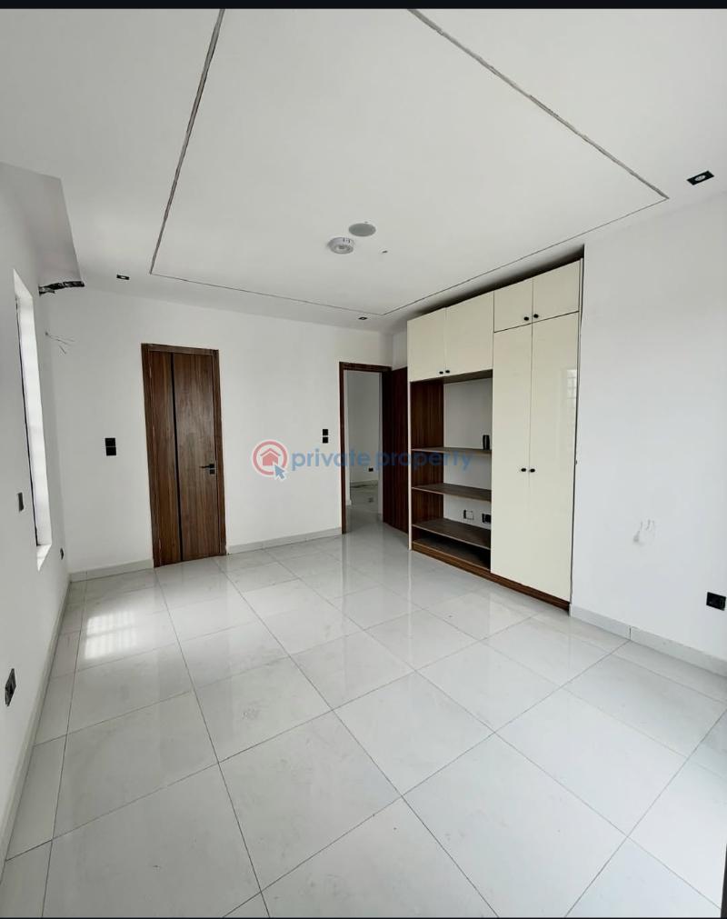 2 bedroom Block Of Flats For Sale Victoria Garden City Lekki Lagos - 4