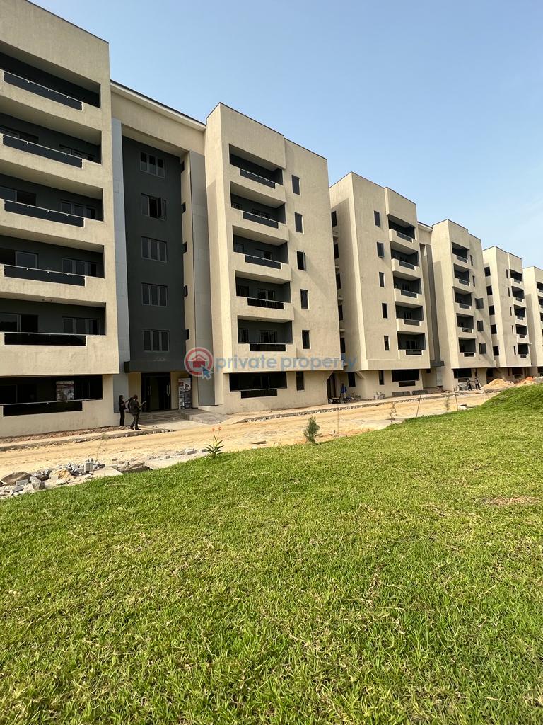 1 bedroom Block Of Flats For Sale Surulere Lagos - 3