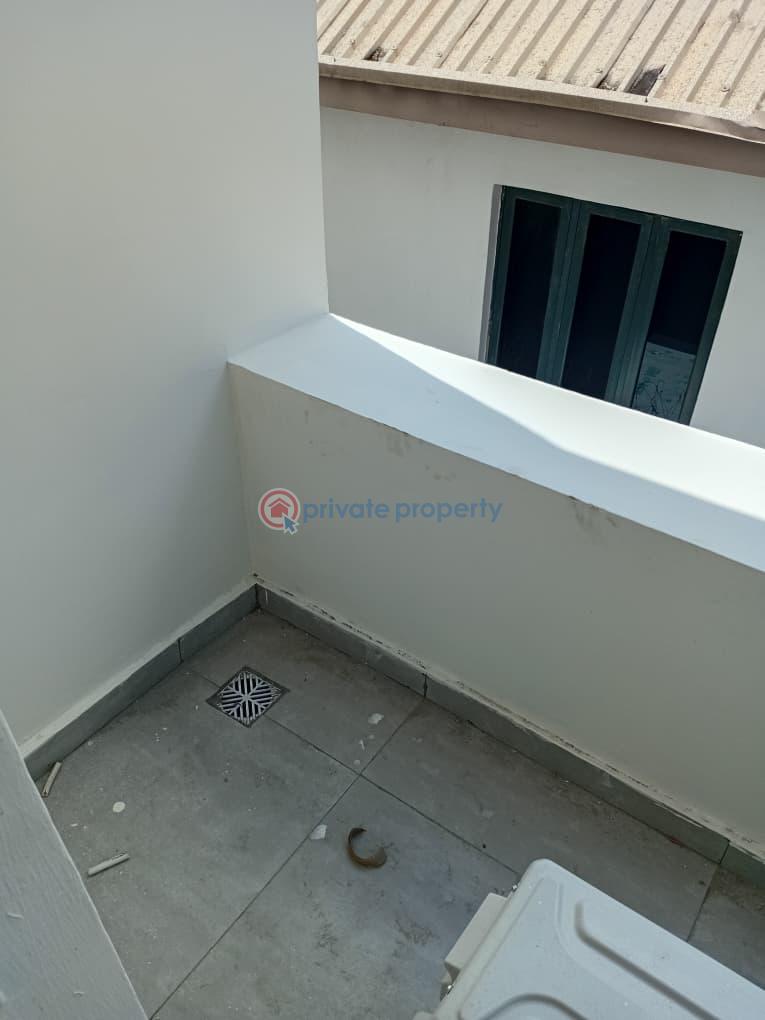 Flat & Apartment For Sale Behind Evercare Hospital Lekki Phase 1 Lagos - 12
