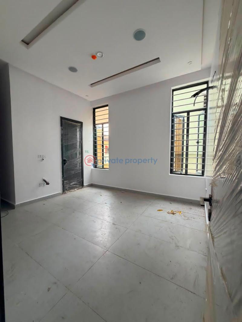 3 bedroom Self Contain For Sale Maryland Ikeja Lagos - 8
