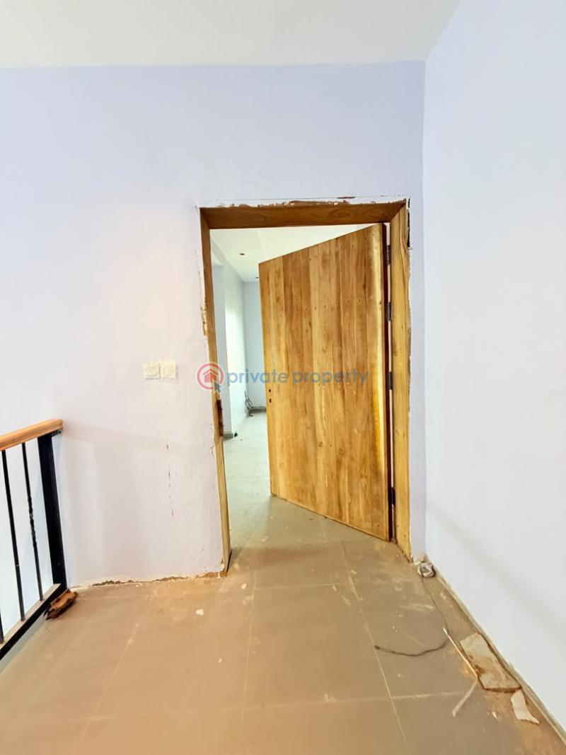 3 bedroom Self Contain For Sale Maryland Ikeja Lagos - 15