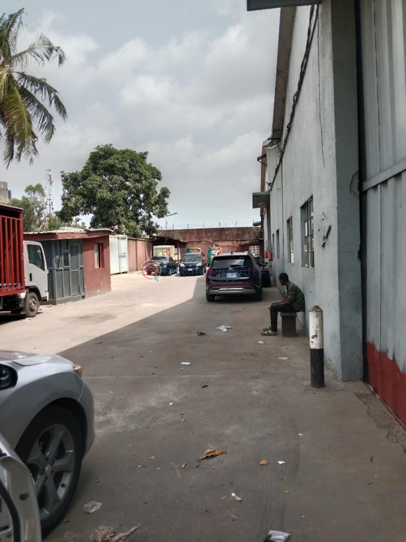 Warehouse For Sale Agege Motor Road Mushin Lagos - 3