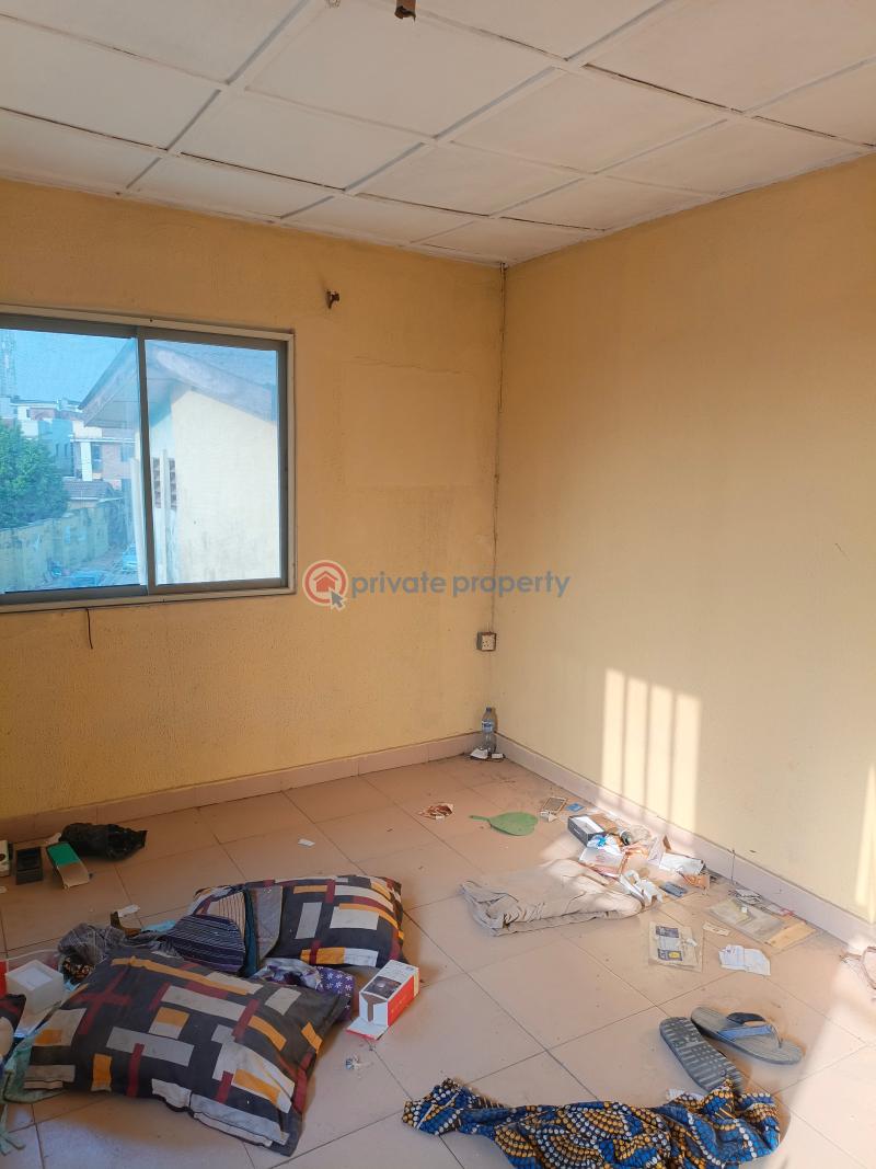 2 bedroom Block Of Flats For Rent Ogudu Town Ogudu Lagos - 1