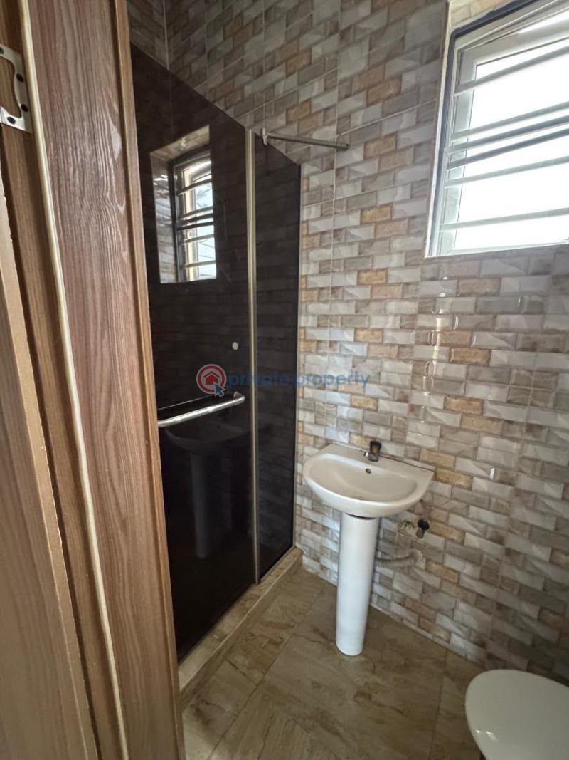 2 bedroom Flat & Apartment For Rent Egbeda Egbe/Idimu Lagos - 2