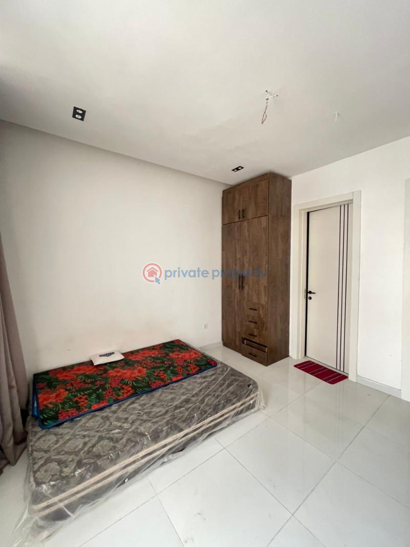 2 bedroom Flat & Apartment For Sale Ologolo Lekki Lagos - 2