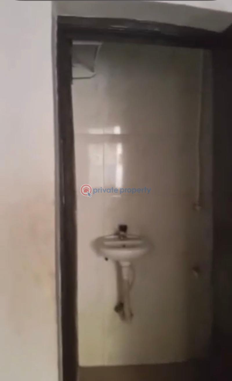 2 bedroom Mini Flat For Rent Medina Estate Atunrase Medina Gbagada Lagos - 3