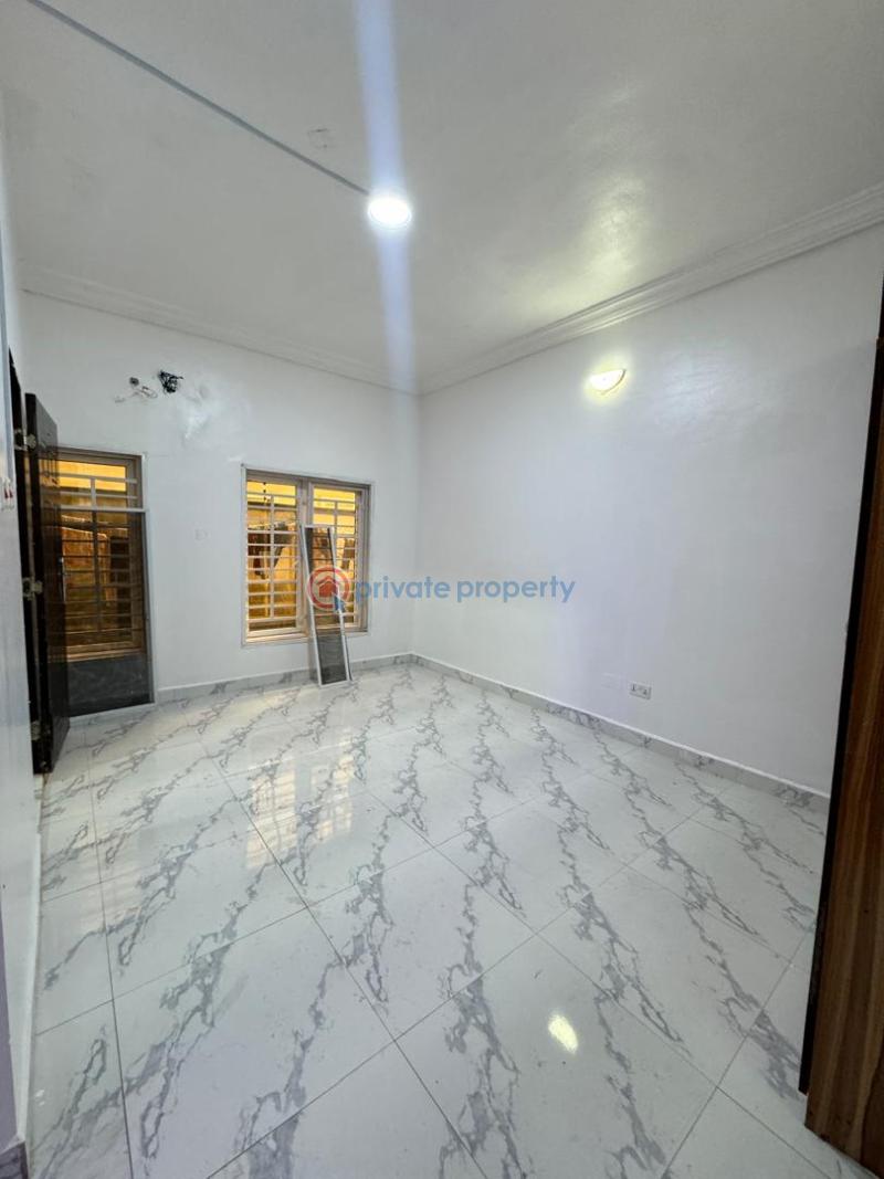2 bedroom Flat & Apartment For Rent Lekki Phase 1 Lagos - 4