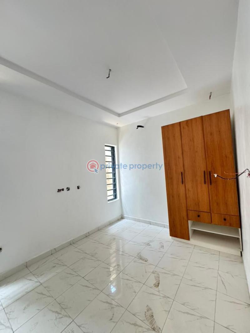 2 bedroom Flat & Apartment For Sale Gbagada Lagos - 2