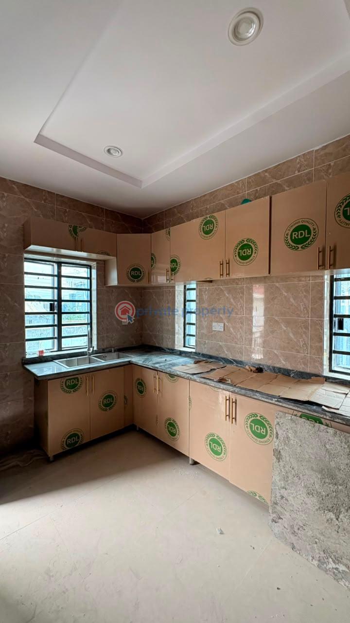 House For Rent House 33, Bamboo Street, Kolapo Ishola Gra Off Iyana Church General Gas Road Ibadan Oyo - 5