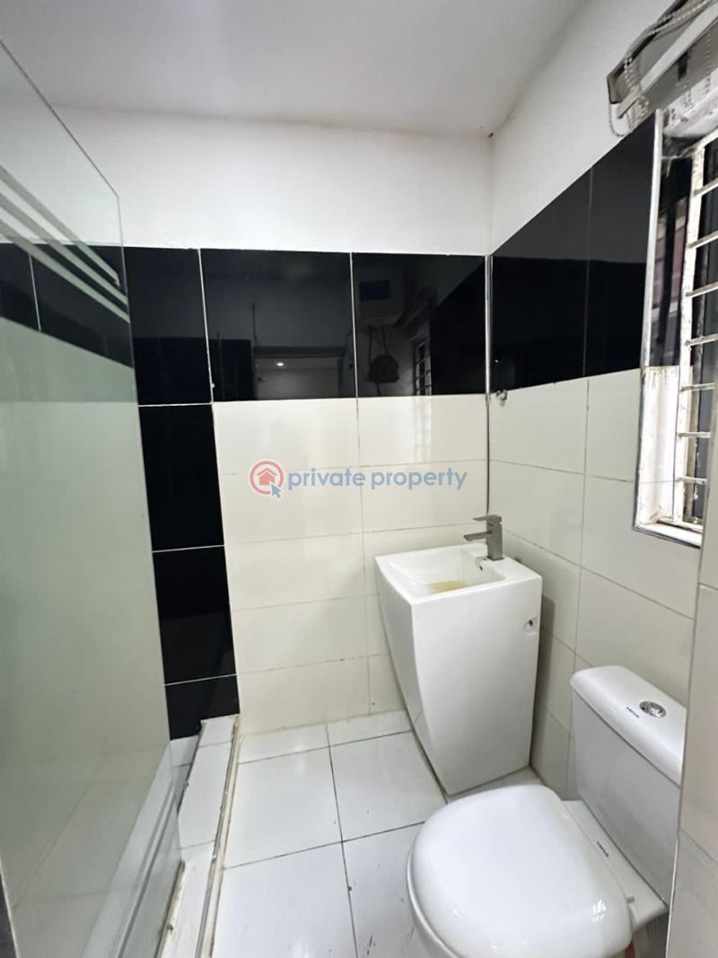 2 bedroom apartment - 4 2 bedroom Flat & Apartment For Rent Lekki Phase 1 Lagos - 4
