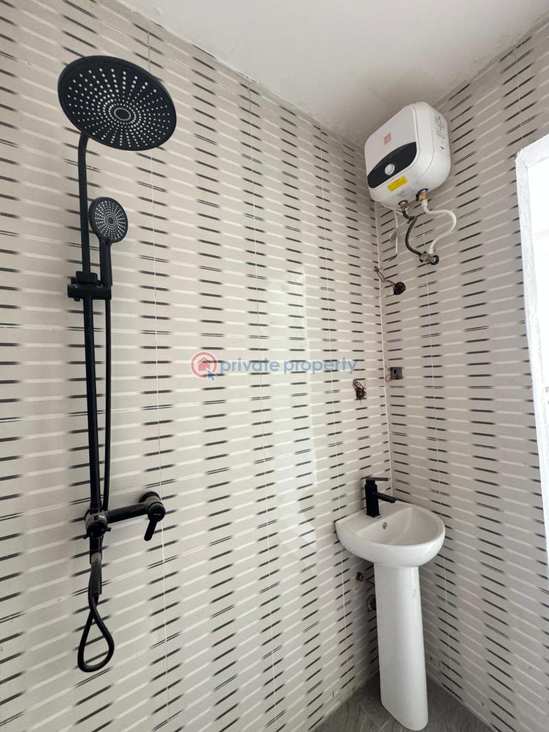 2 bedroom Flat & Apartment For Sale Gbagada Lagos - 3