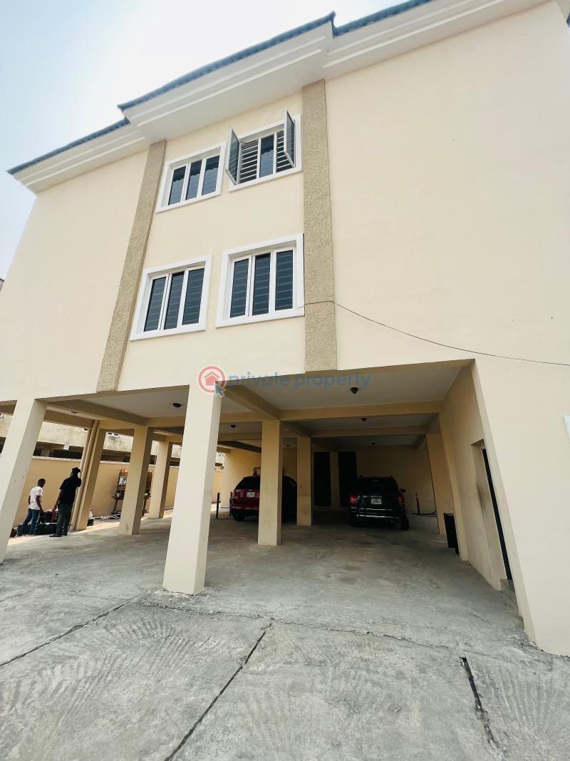For rent 2 bedroom Bungalow Ikota Villa Estate Ikota Lekki Lagos (PID