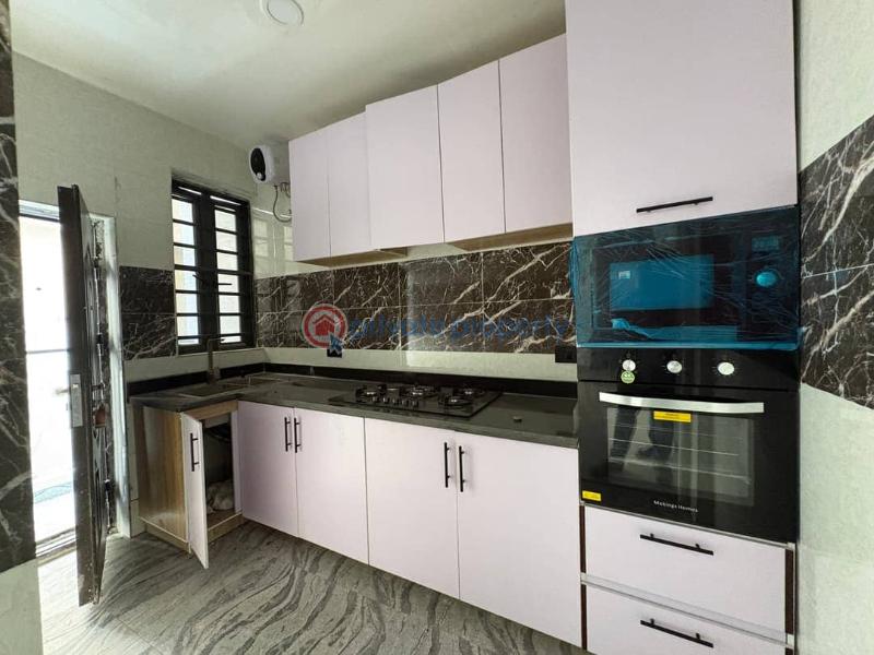 2 bedroom Block Of Flats For Rent Ologolo Lekki Lagos - 2