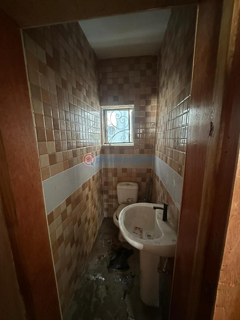 2 bedroom Shared Apartment For Rent Ologolo Lekki Lagos - 3
