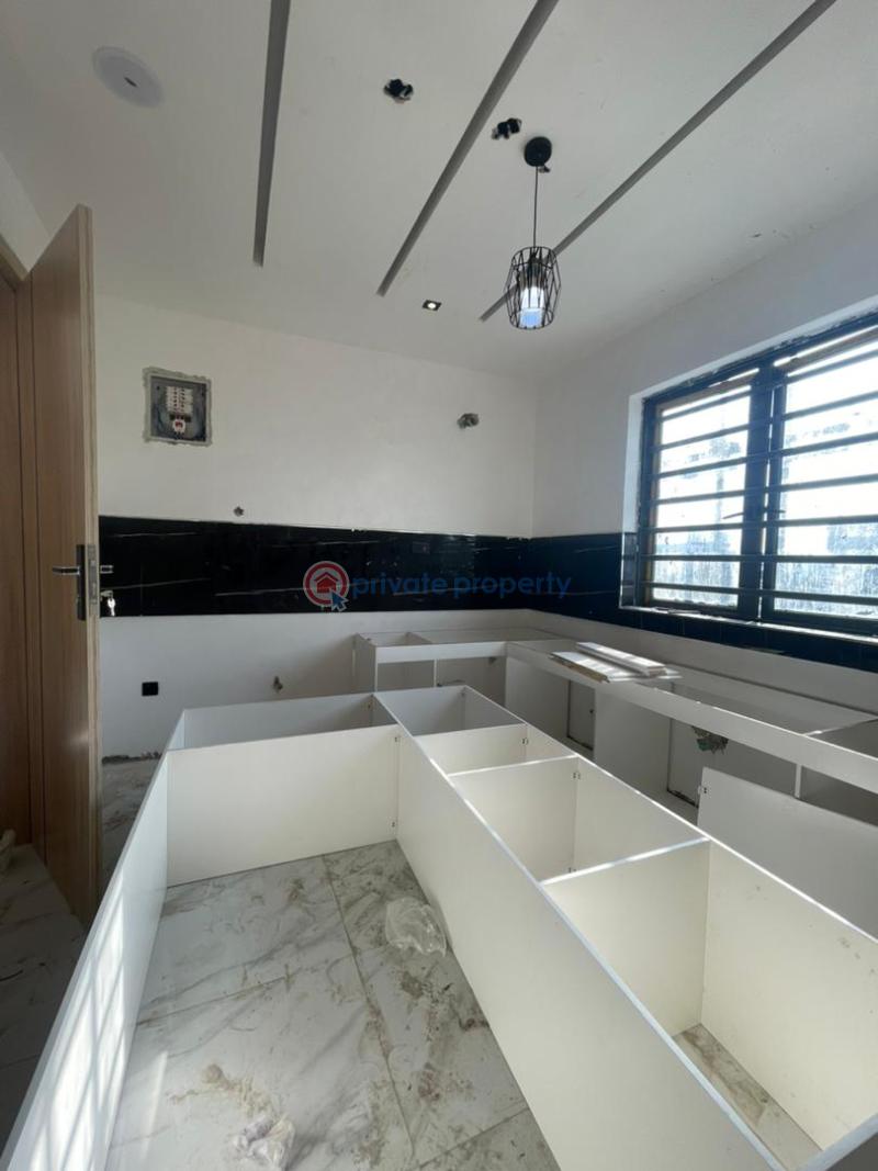 2 bedroom Block Of Flats For Sale Ikate Elegushi Lekki Lagos - 14