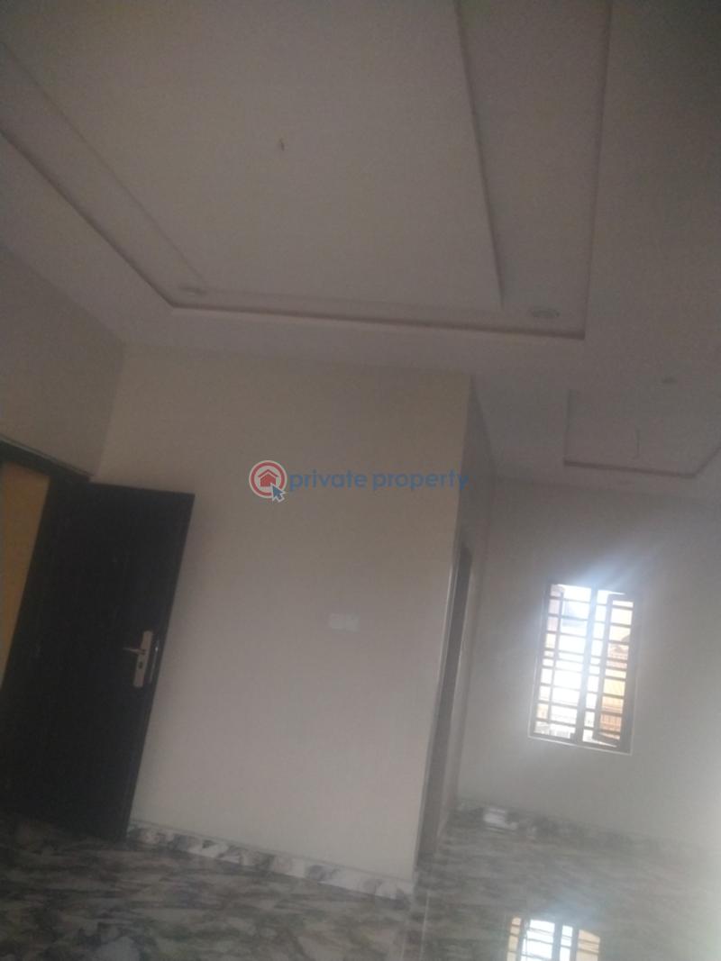 2 bedroom Block Of Flats For Rent Ogunfayo Awoyaya Lekki Lagos Awoyaya Ajah Lagos - 3