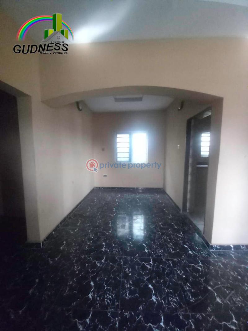 2 bedroom Flat & Apartment For Rent Mobil Road, Ilaje Ajah Lagos - 14