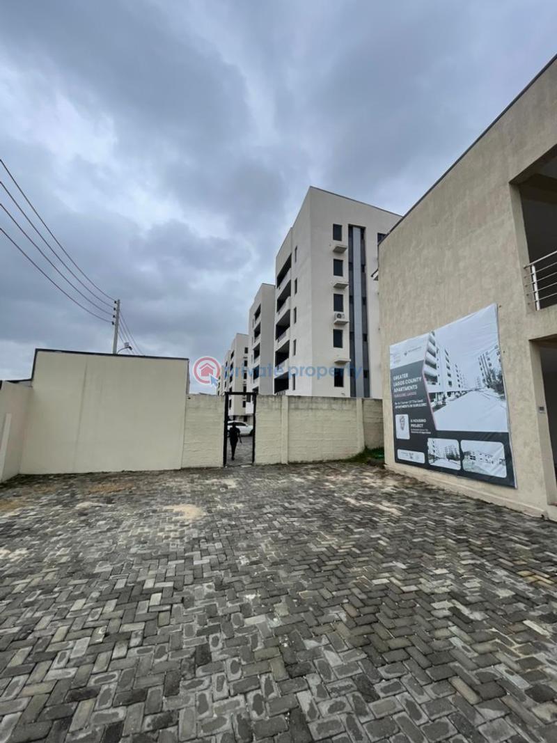 2 bedroom Flat & Apartment For Sale Surulere Lagos - 1