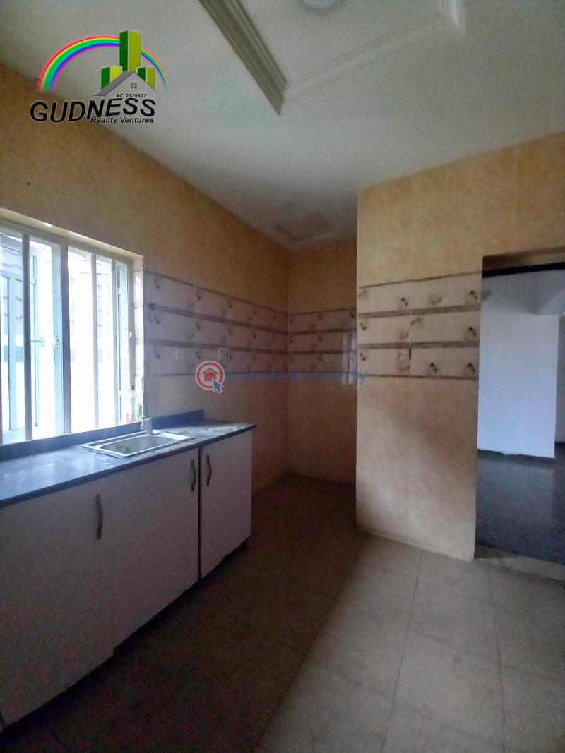 2 bedroom Flat & Apartment For Rent Mobil Road, Ilaje Ajah Lagos (PID