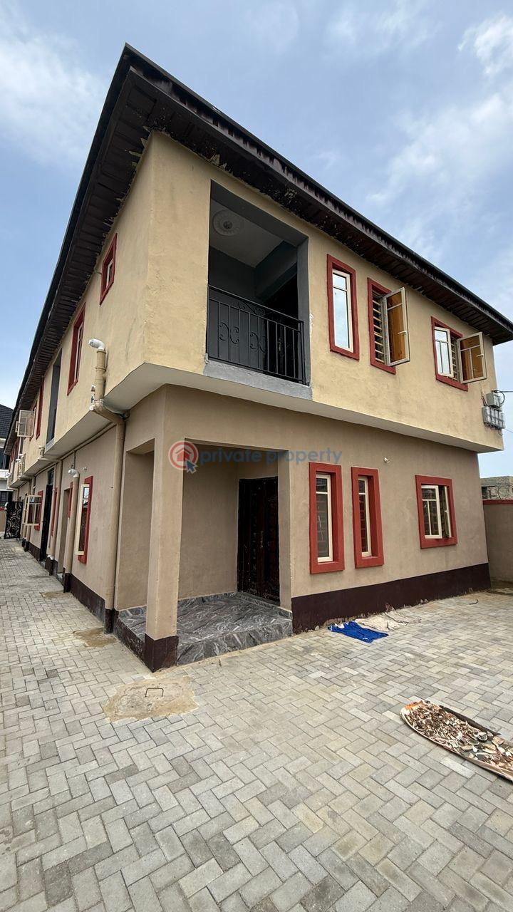 2 bedroom Flat & Apartment For Rent Ajah Lagos - 0