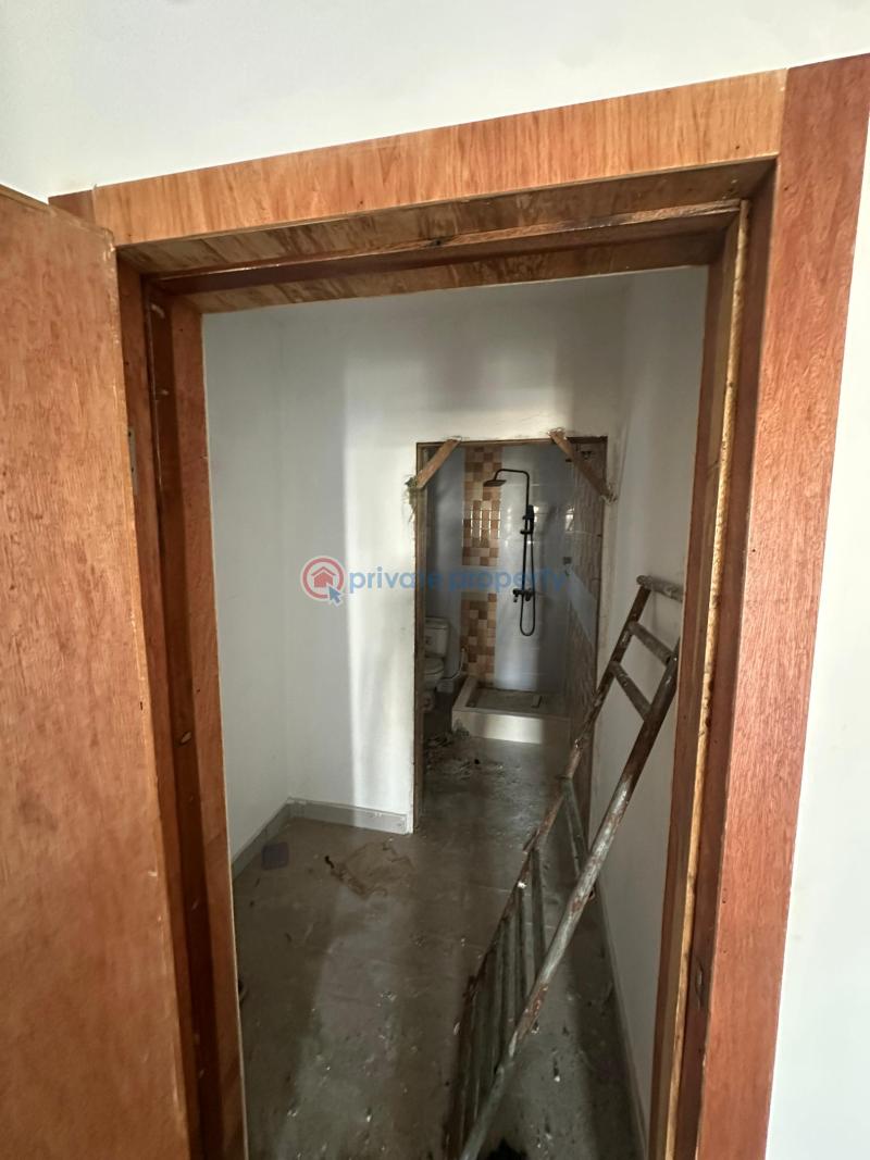 2 bedroom Shared Apartment For Rent Ologolo Lekki Lagos - 4