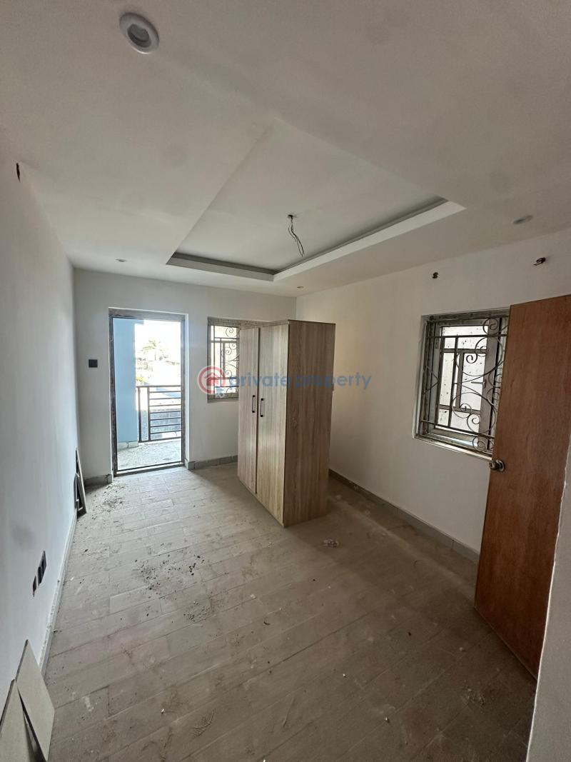 2 bedroom Shared Apartment For Rent Ologolo Lekki Lagos - 5