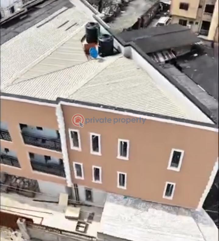 2 bedroom Flat & Apartment For Sale Off Bode Thomas Surulere Lagos - 0