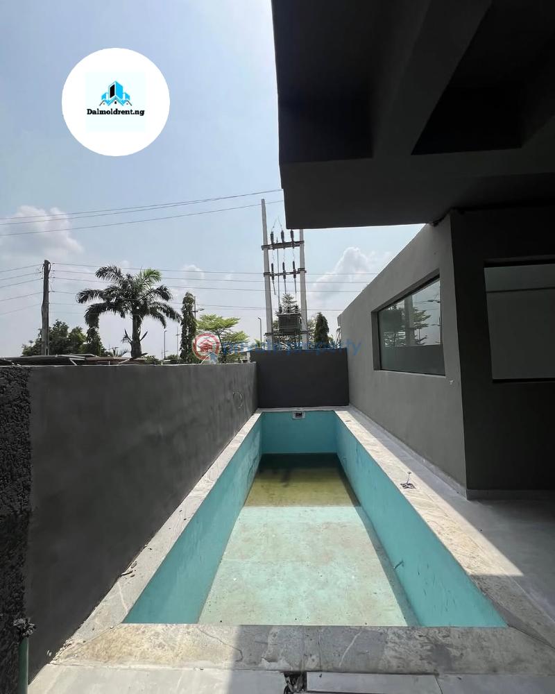 2 bedroom Block Of Flats For Sale Ikate Elegushi Lekki Lagos - 0