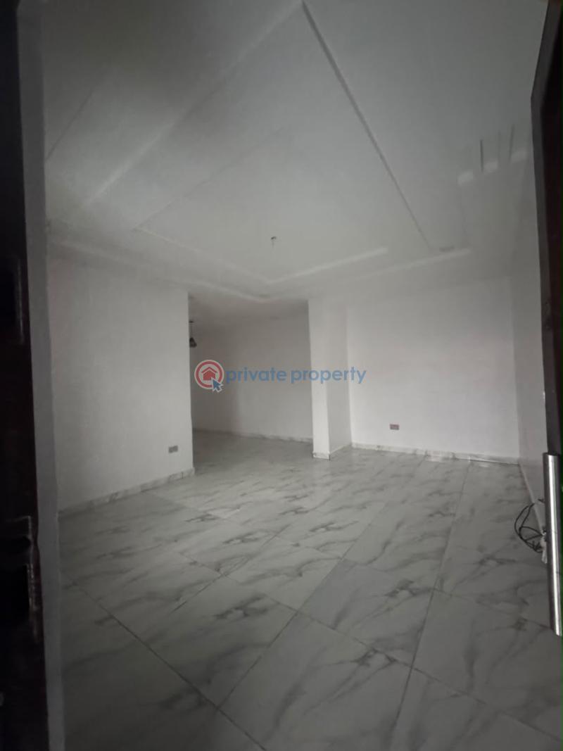 2 bedroom Block Of Flats For Rent Orchid Road, Lekki Lafiaji Lekki Lagos - 11
