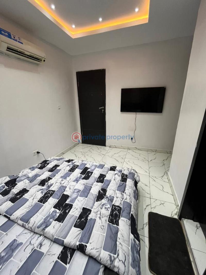 2 bedroom Shared Apartment For Rent Ologolo Lekki Lagos - 3