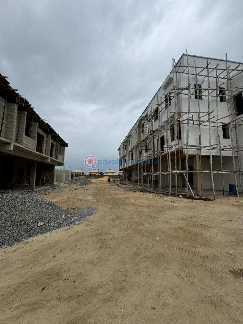 2 bedroom House For Sale Osapa Lekki Lagos - 3