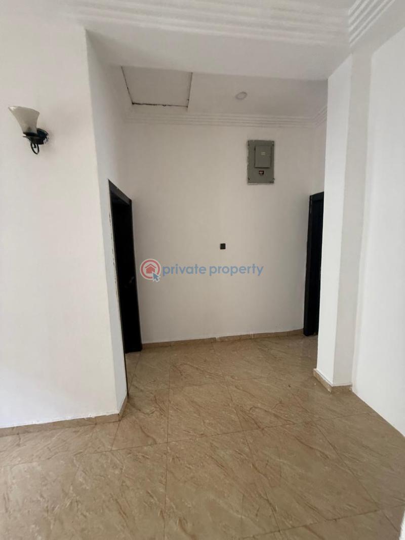 2 bedroom Block Of Flats For Rent Ikota Lekky County Road 16 Lekki Lagos - 1