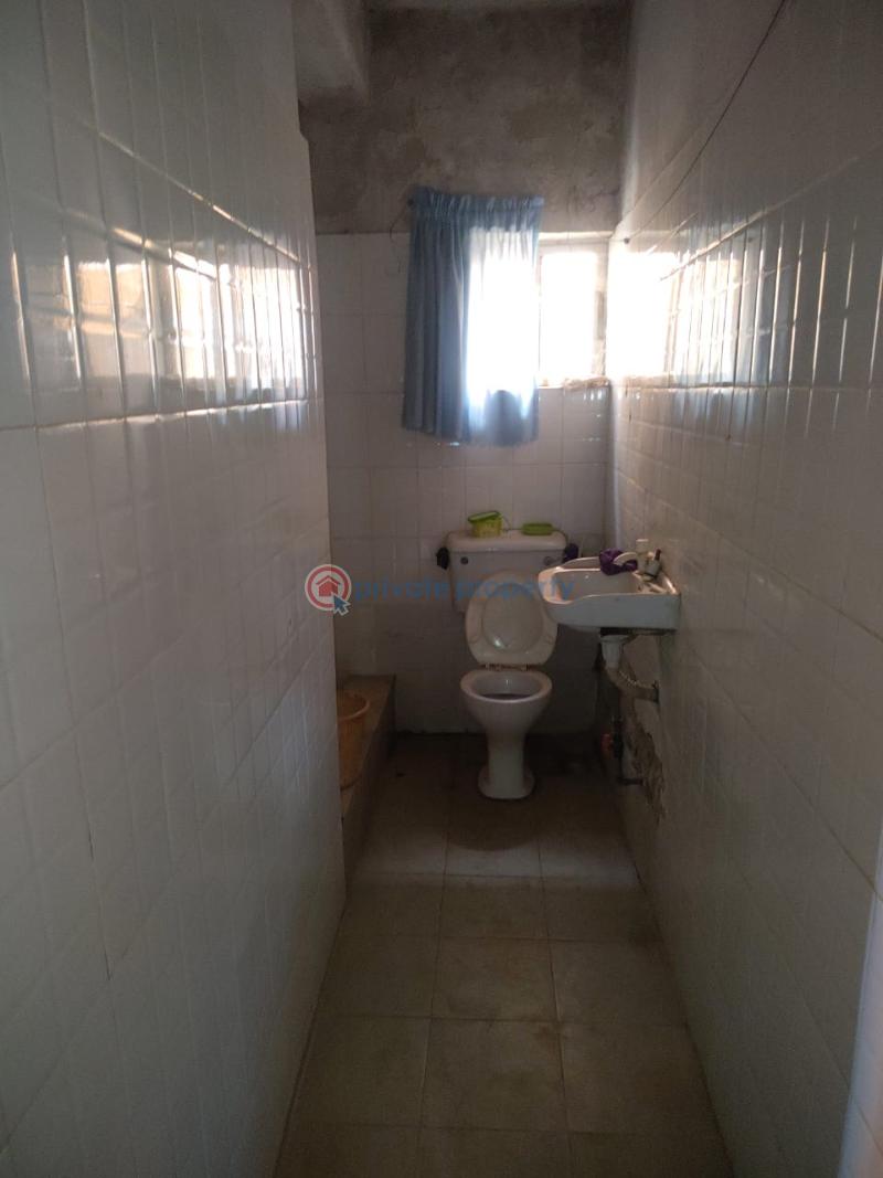 2 bedroom Block Of Flats For Sale Adeboruwa Housing Estate Igbogbo Ikorodu Lagos - 12