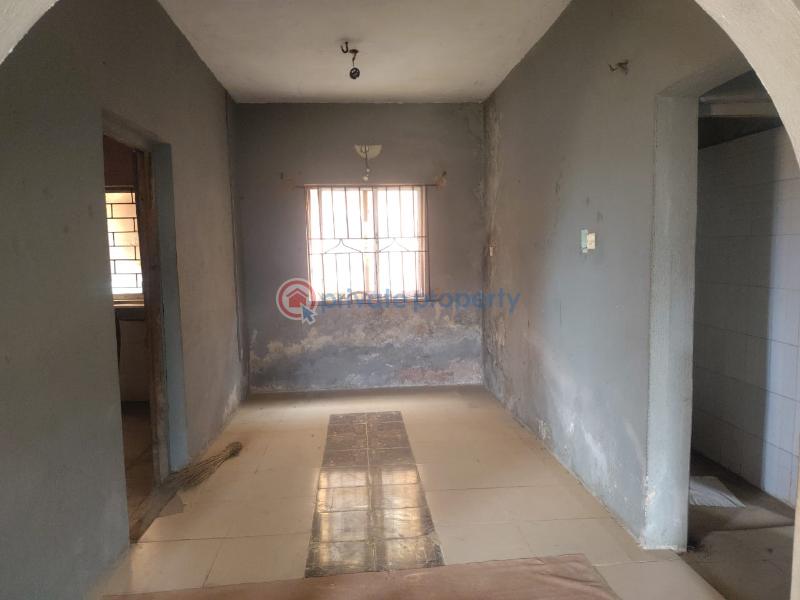2 bedroom Block Of Flats For Sale Adeboruwa Housing Estate Igbogbo Ikorodu Lagos - 4