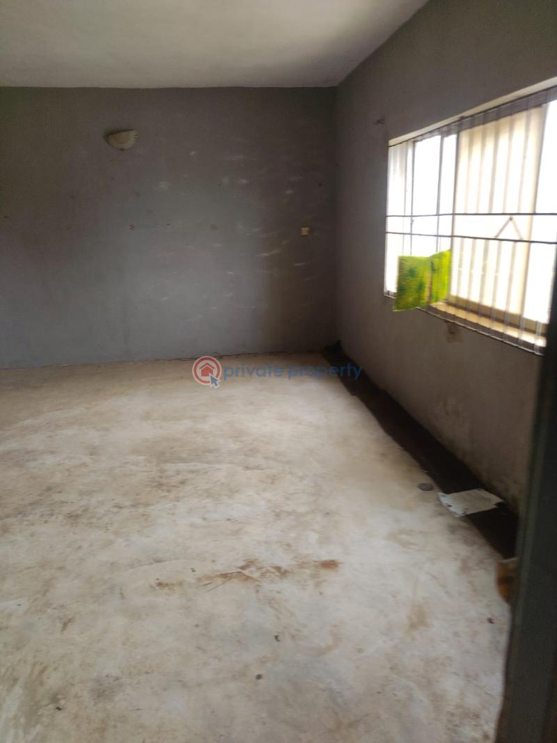 2 bedroom Block Of Flats For Sale Adeboruwa Housing Estate Igbogbo Ikorodu Lagos - 11