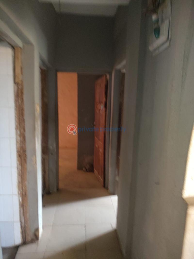 2 bedroom Block Of Flats For Sale Adeboruwa Housing Estate Igbogbo Ikorodu Lagos - 13