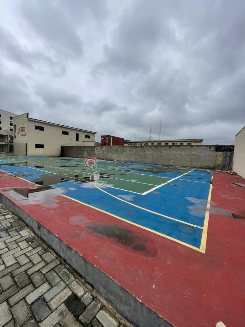 2 bedroom Flat & Apartment For Sale Surulere Lagos - 10