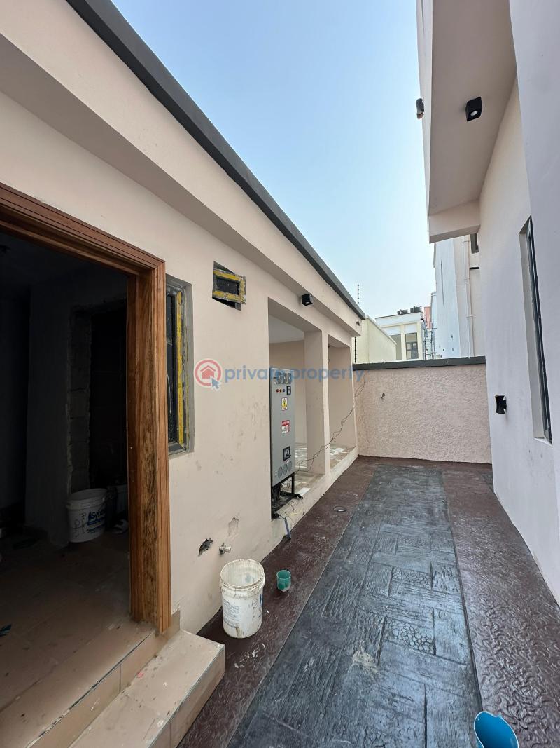 2 bedroom Block Of Flats For Sale Alpha Beach Road Lekki Lagos - 8