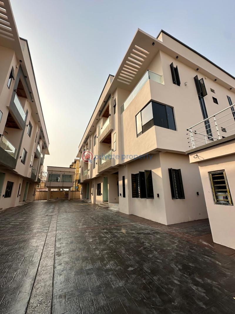 2 bedroom Block Of Flats For Sale Alpha Beach Road Lekki Lagos - 1
