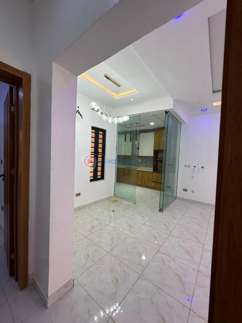 2 bedroom Block Of Flats For Sale Alpha Beach Road Lekki Lagos - 3