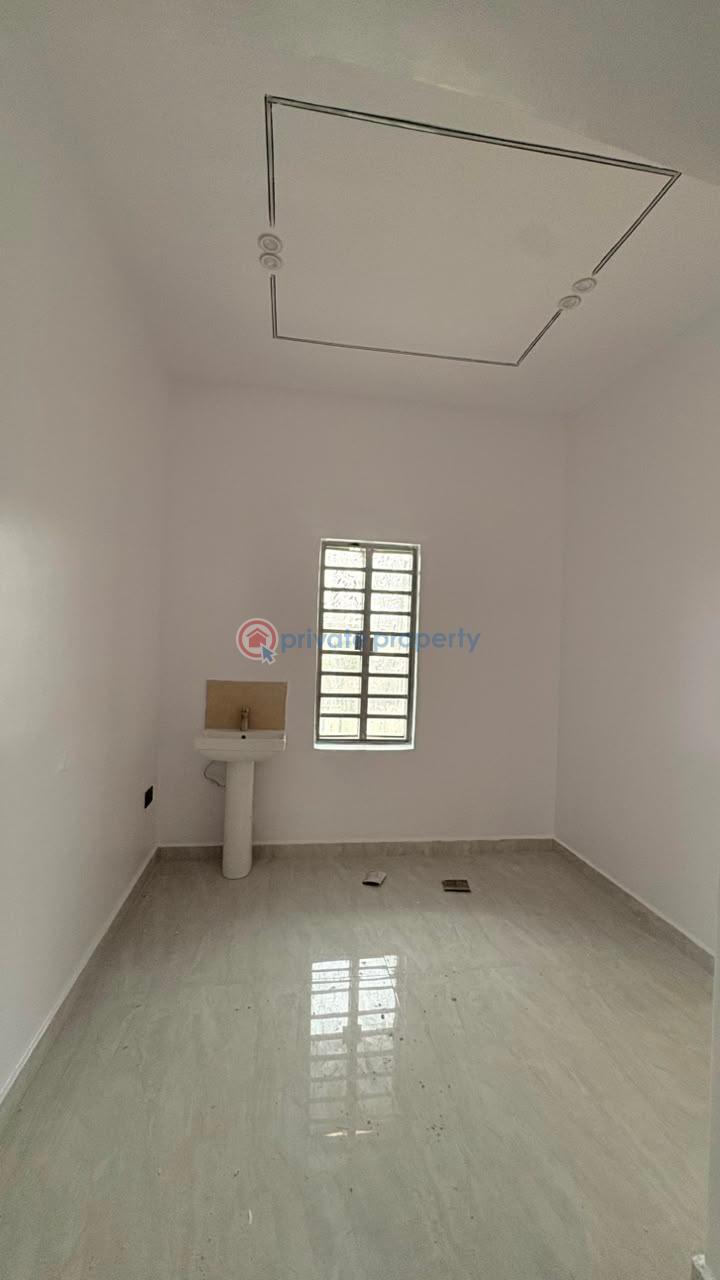 House For Rent House 33, Bamboo Street, Kolapo Ishola Gra Off Iyana Church General Gas Road Ibadan Oyo - 6