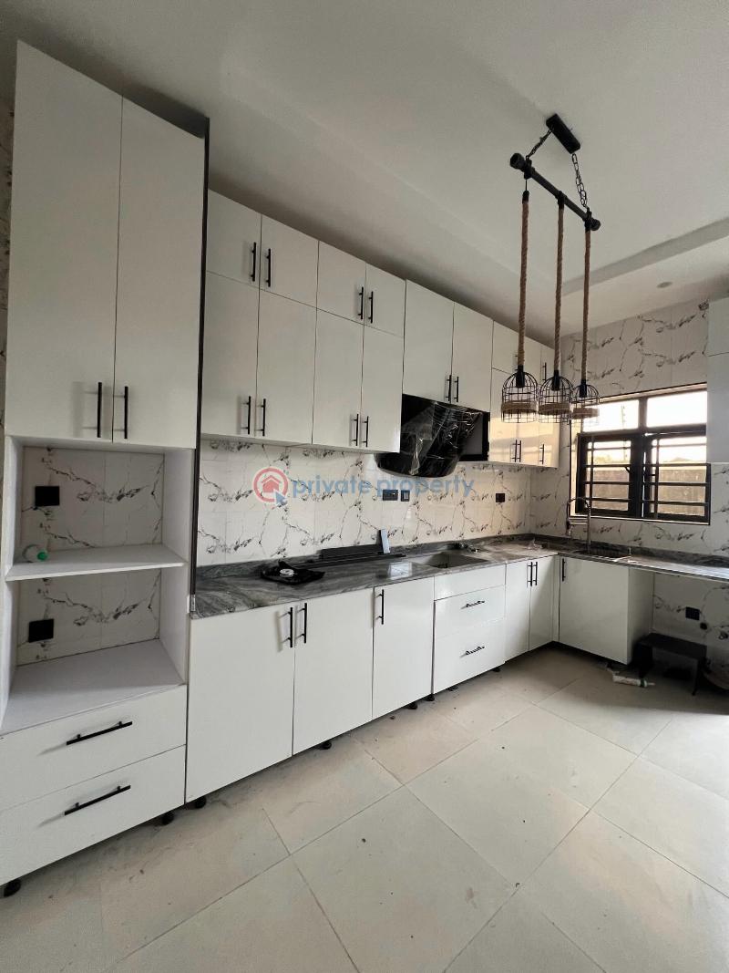 2 bedroom Block Of Flats For Rent Ajah Lagos - 5