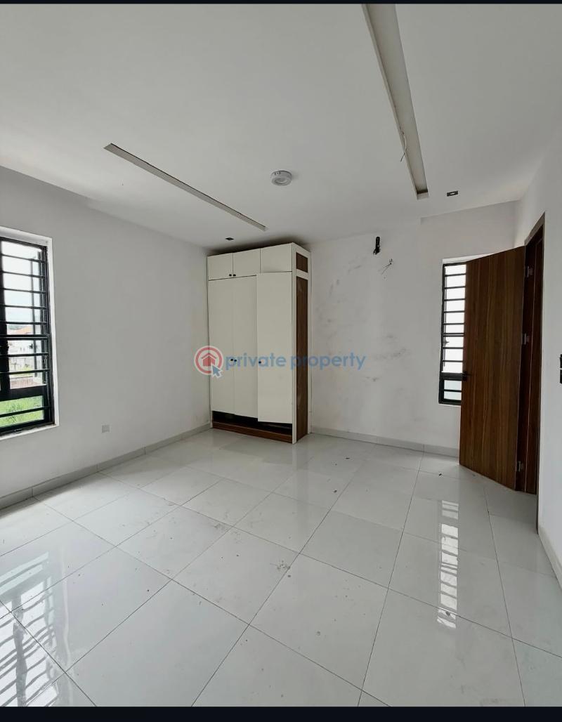 2 bedroom Block Of Flats For Sale Victoria Garden City Lekki Lagos - 5