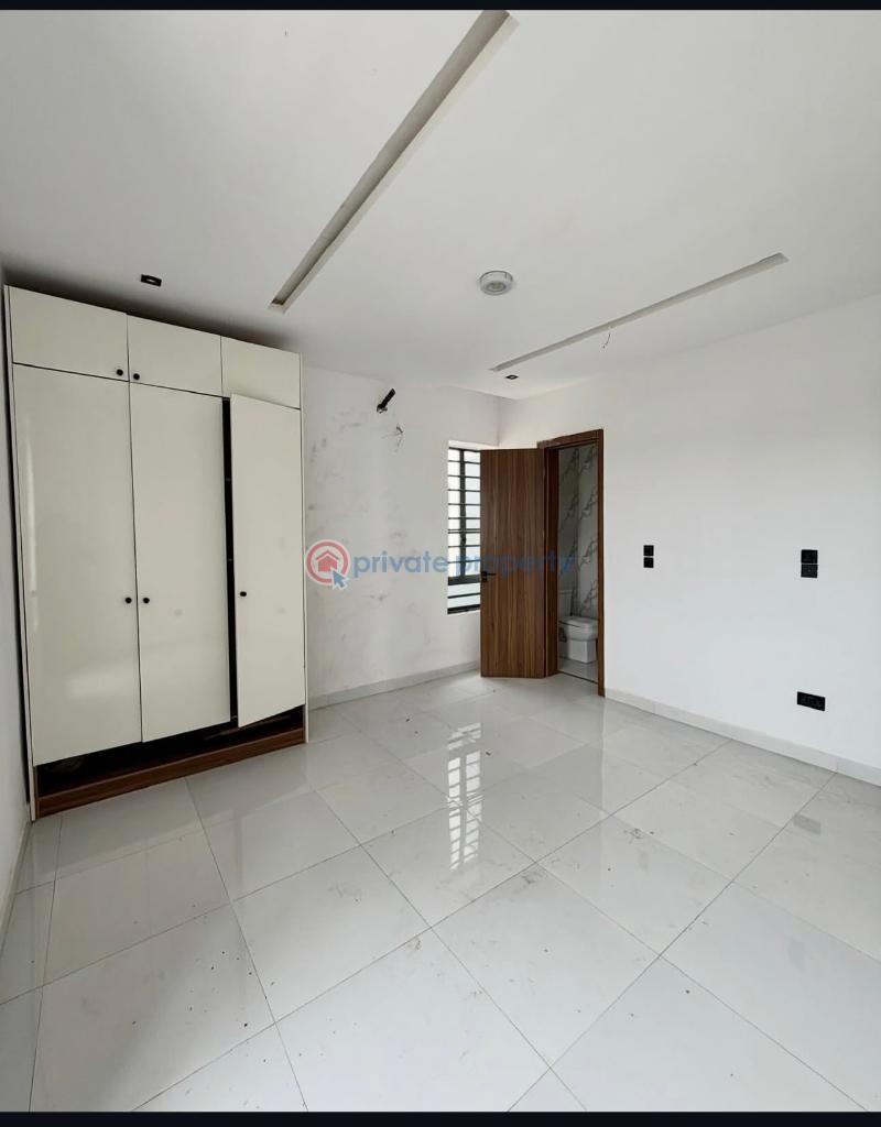 2 bedroom Block Of Flats For Sale Victoria Garden City Lekki Lagos - 2