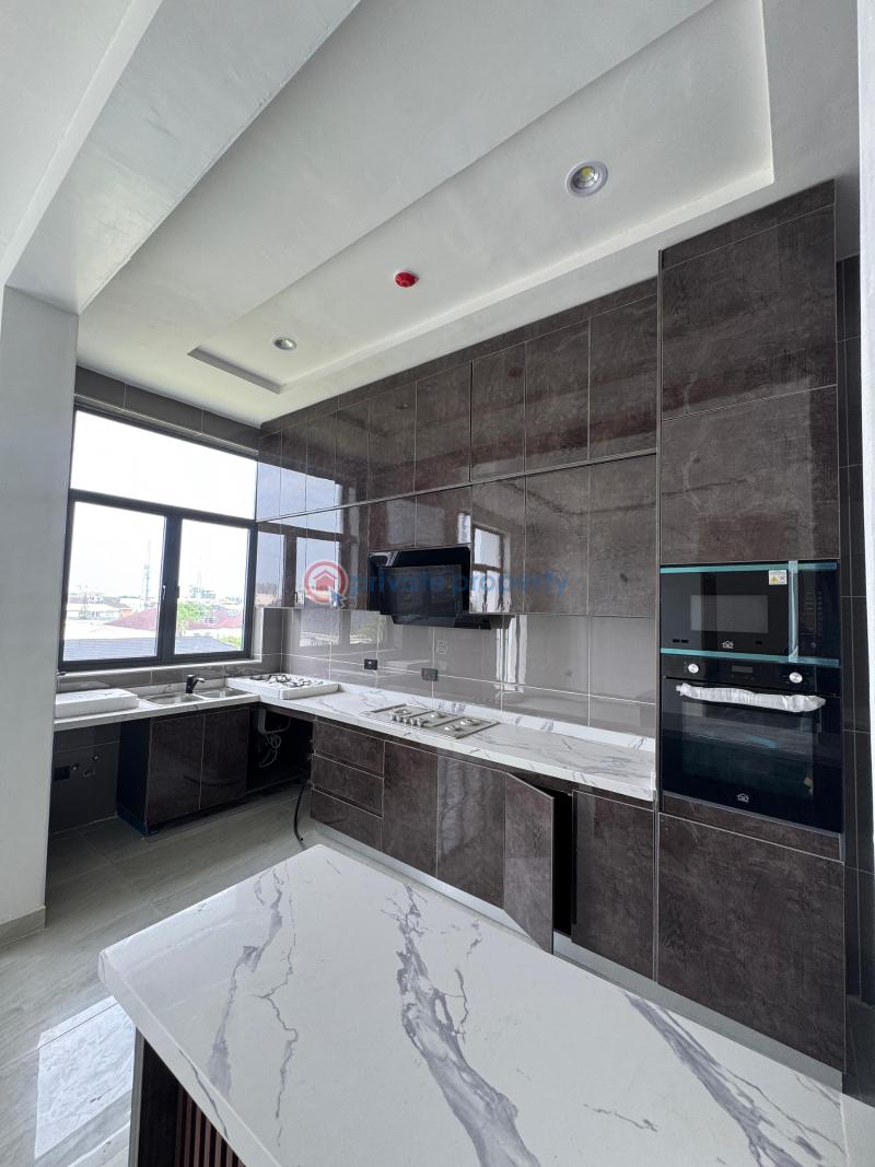 2 bedroom Flat & Apartment For Rent Lekki Phase 1 Lagos - 3