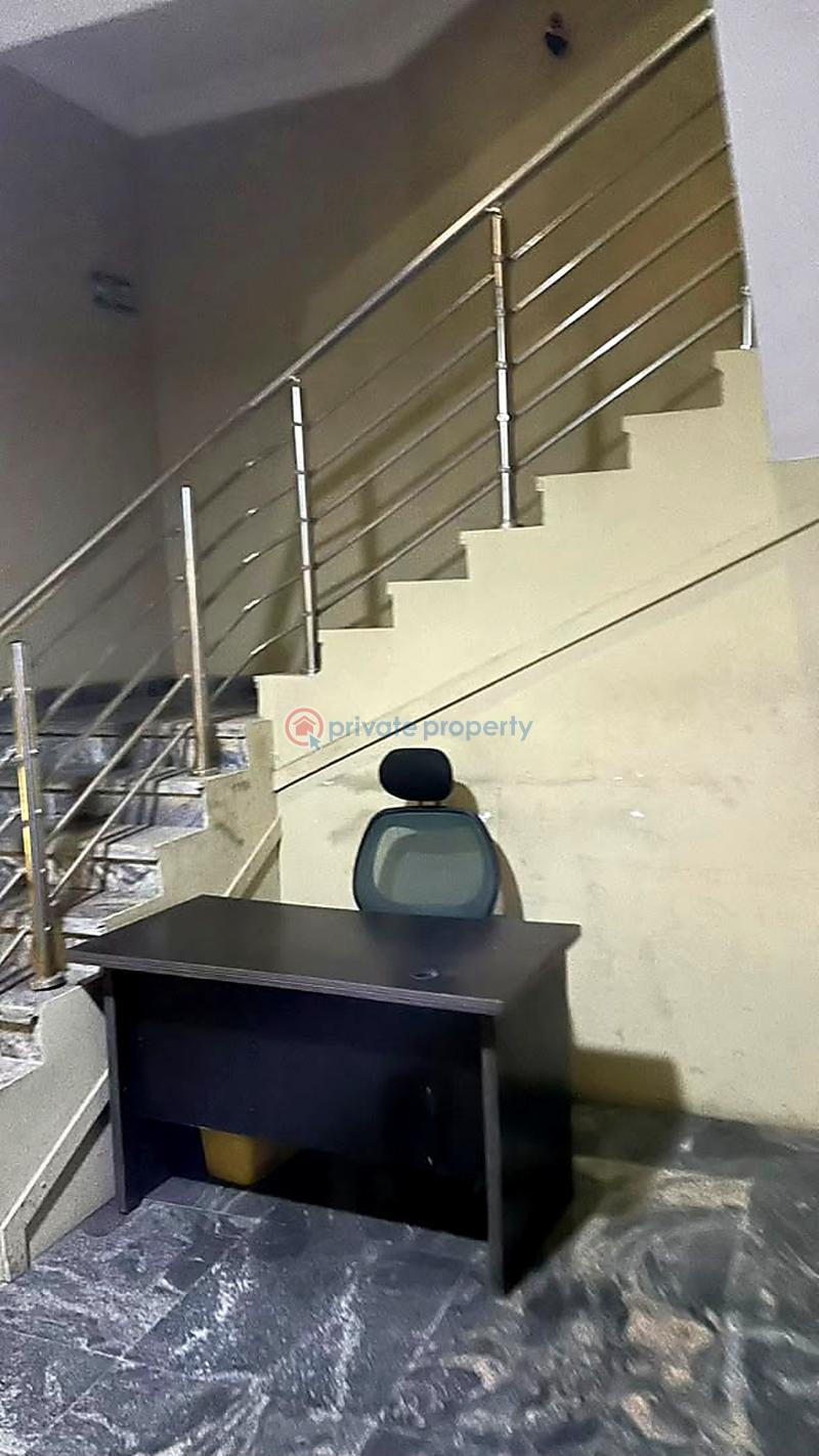 2 bedroom Flat & Apartment For Rent Lekki Phase 1 Lagos - 2