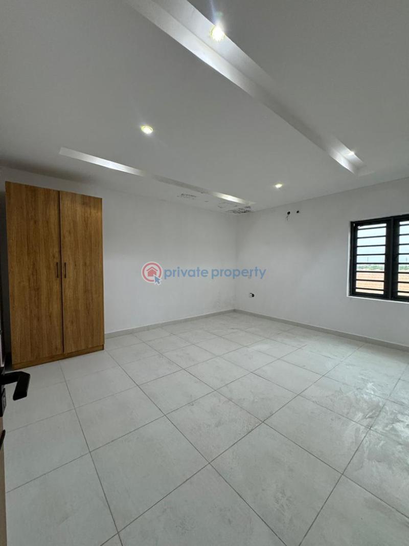 2 bedroom Flat & Apartment For Sale Lekki Phase 1 Lagos - 3