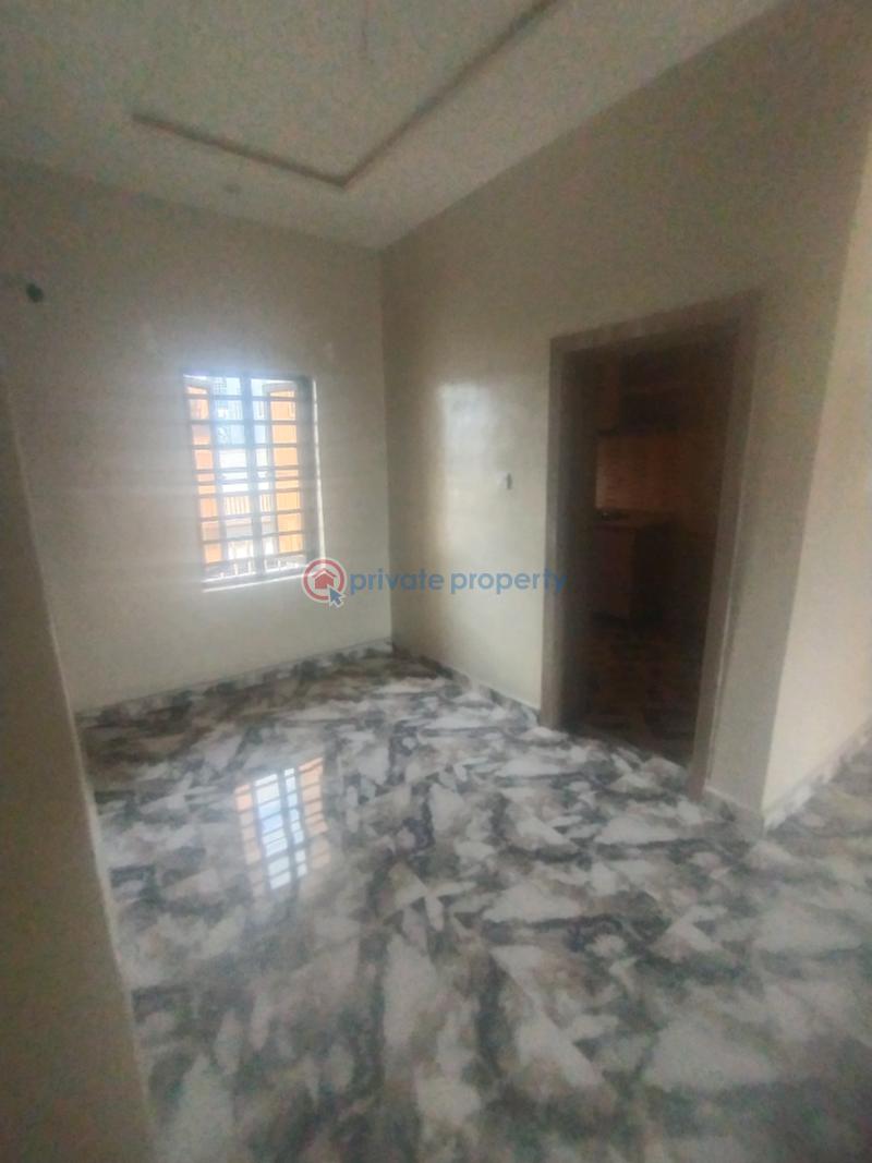 2 bedroom Block Of Flats For Sale Ogunfayo Estate Road Awoyaya Awoyaya Ajah Lagos - 10