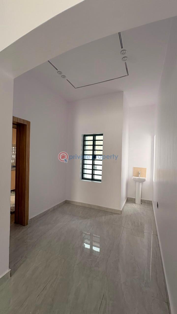 House For Rent House 33, Bamboo Street, Kolapo Ishola Gra Off Iyana Church General Gas Road Ibadan Oyo - 11