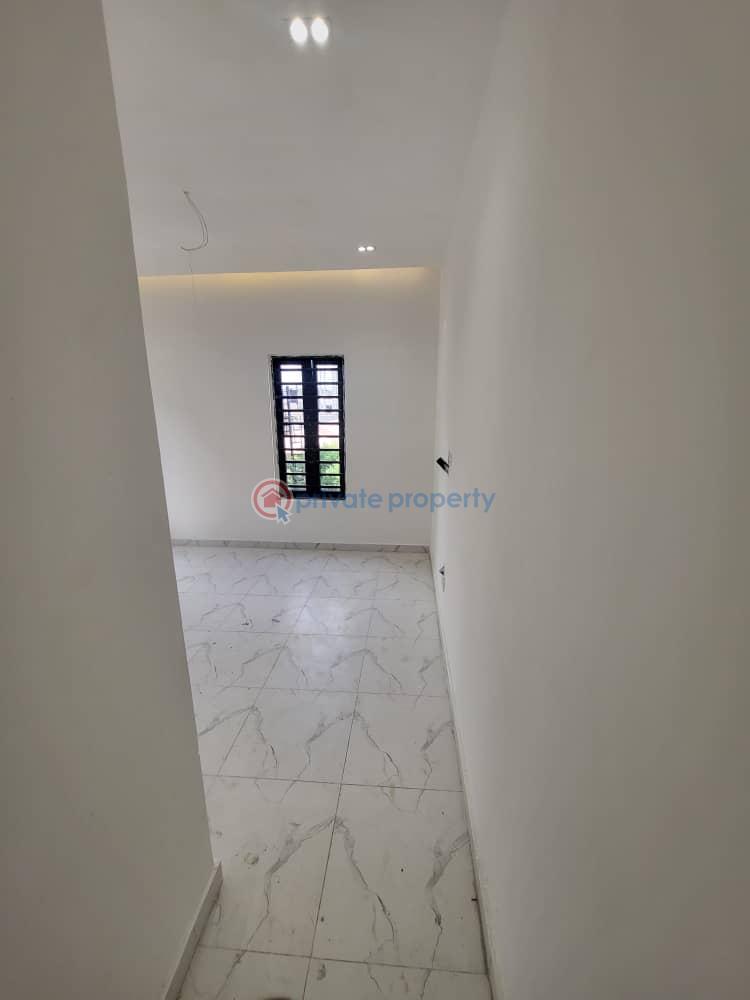 2 bedroom Flat & Apartment For Rent Osapa Lekki Lagos - 8